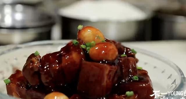 沒吃飯慎入！趙露思韓庚美食口味曝光，這部片子看得人回味無窮