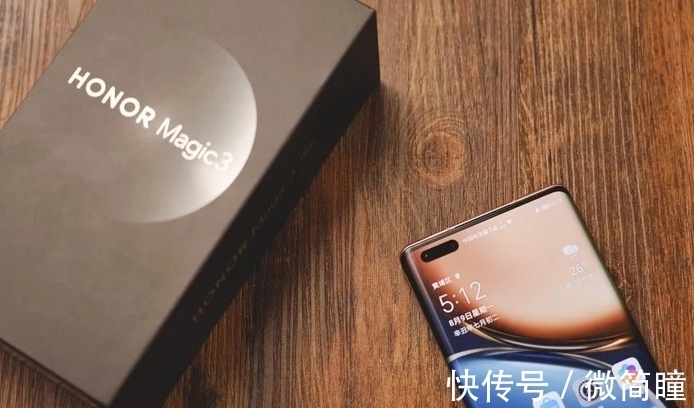 m性能超越华为p50Pro，却才发布两个月就降价！66W+IP68