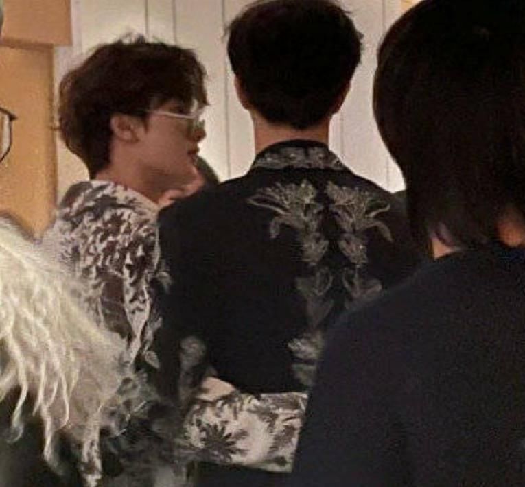 ent|陈立农朱正廷搂腰热聊,26小分队团魂感人,其他成员隔空呼应?