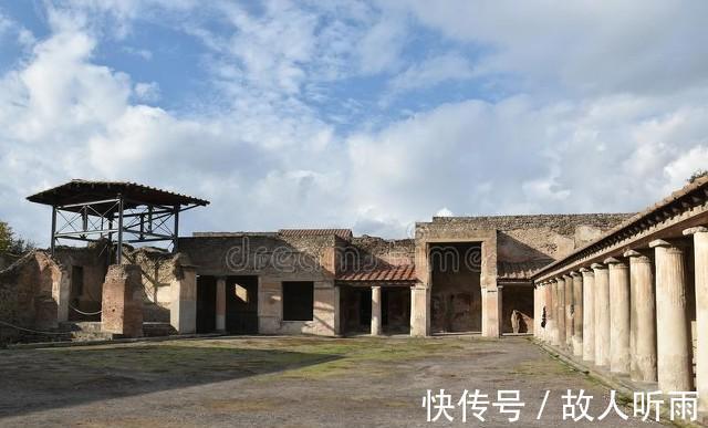 县衙|大明奇案:离奇出殡现大案,县令用智慧侦破此案,结果发人深省