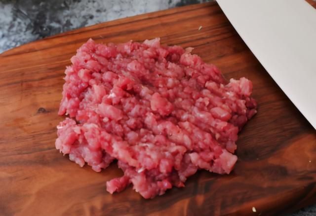 2元买一块,春天多给家人吃,高蛋白高钙易吸收,老人孩子要多吃