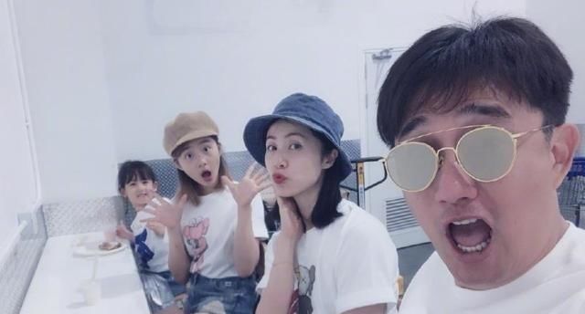 黄磊|7年过去，“放养”的黄多多和“严管”的森碟，2人行为方式不一样