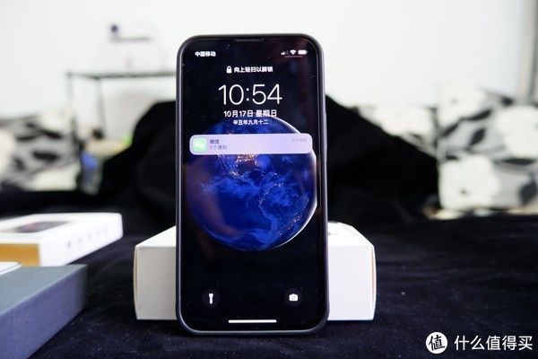 iphone|电子产品杂谈 篇七十七：iPhone13开箱与MONO碳纤维手机壳使用体验