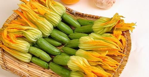 细纹|爱美女性适合常吃三种食物，排毒养颜，美白肌肤，淡化细纹