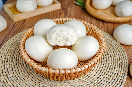 小苏打|夏天发面蒸馒头，不要只会放酵母，教你正确做法，馒头香甜又松软