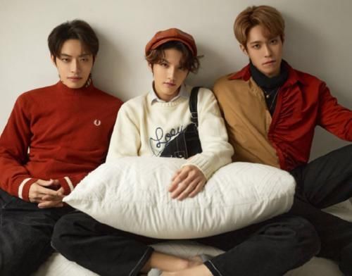 星光大赏全阵容:硬糖少女助阵,男团看花眼,R1SE五人缺席