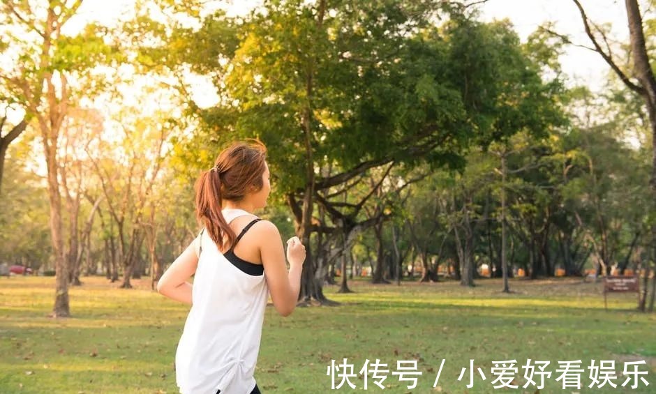 晨跑|长期坚持早起晨跑、洗澡、早餐、上班的人最后会怎样?