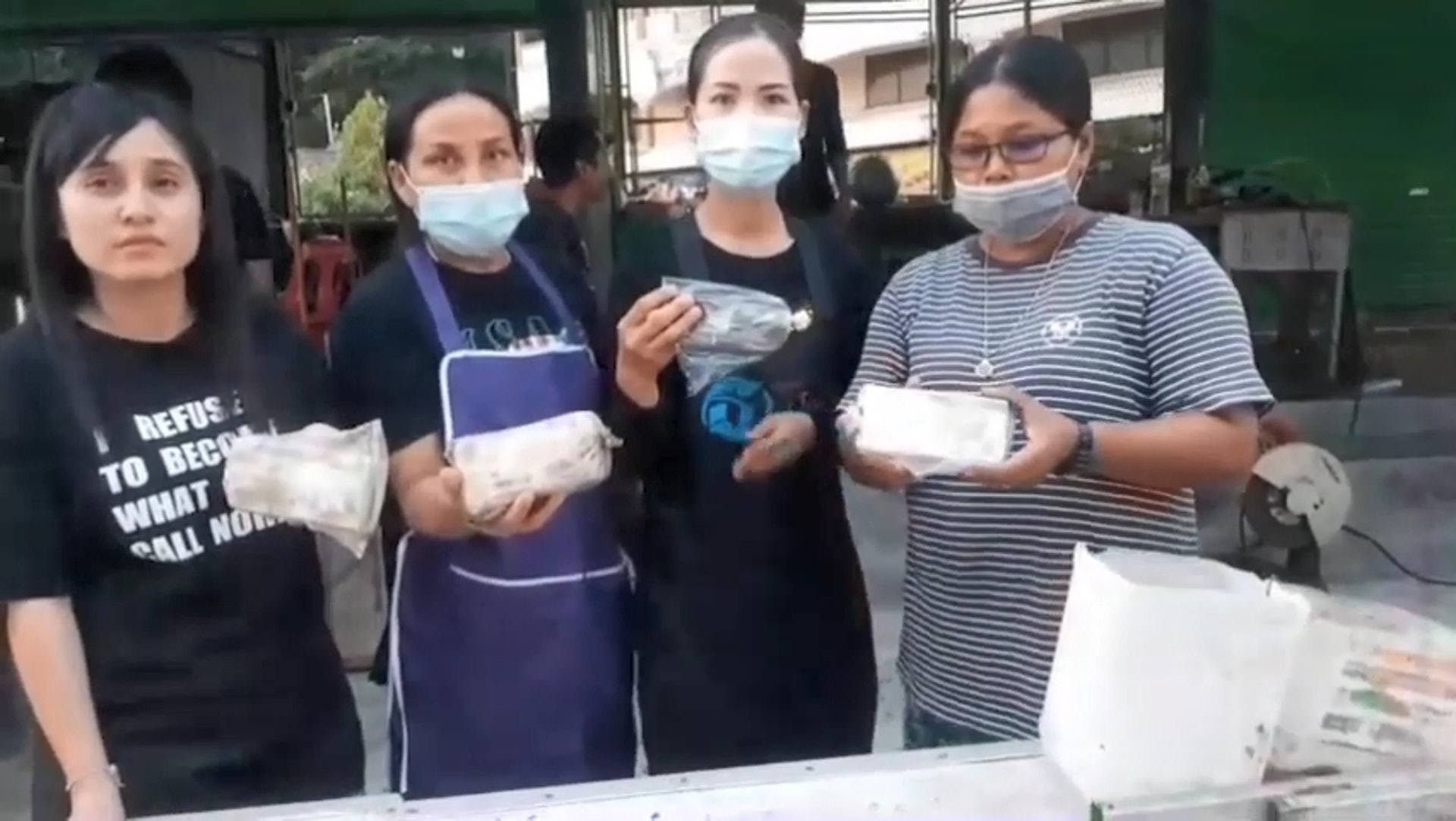 地上挖出20万泰铢现金,工人与业主不贪心