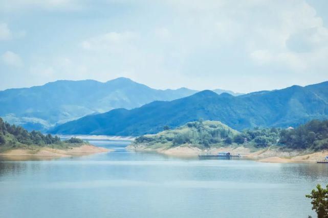 叫板川藏线、美过香格里拉，这条皖西马丁公路，藏尽美景，却少有人知