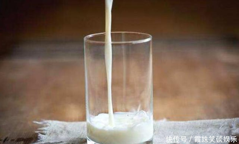 教你牛奶的正确喝法,不然营养全浪费,连白开水都不如了