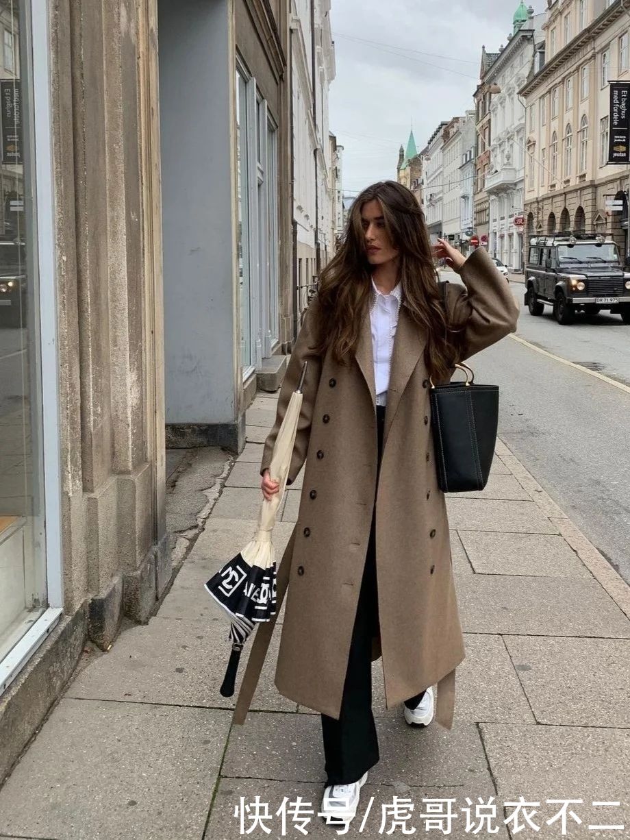 优雅随性的法式风没那么难，巴黎博主只靠这两件单品，真的好会穿