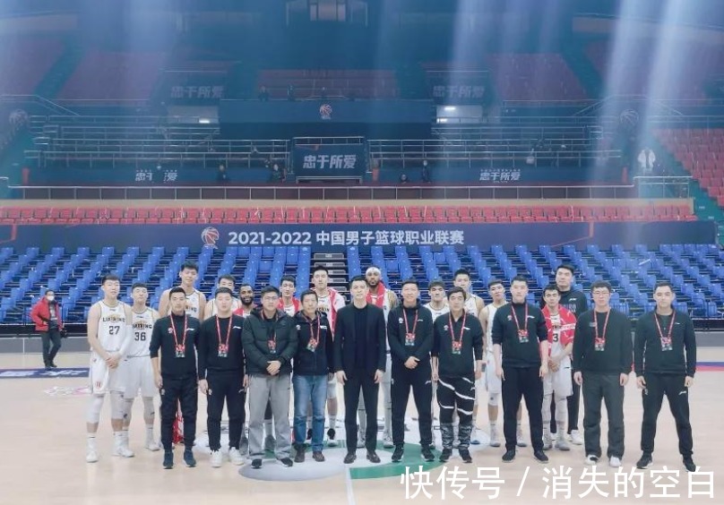 韩德君|辽宁男篮首发阵容曝光 进驻赛区酒店开始备战