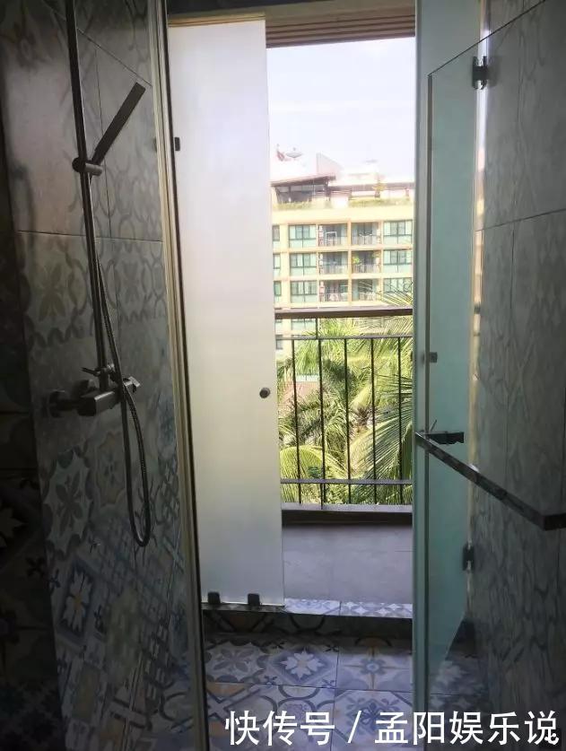 出国度假的我,居然在酒店的窗帘上发现了一些诡异的花纹