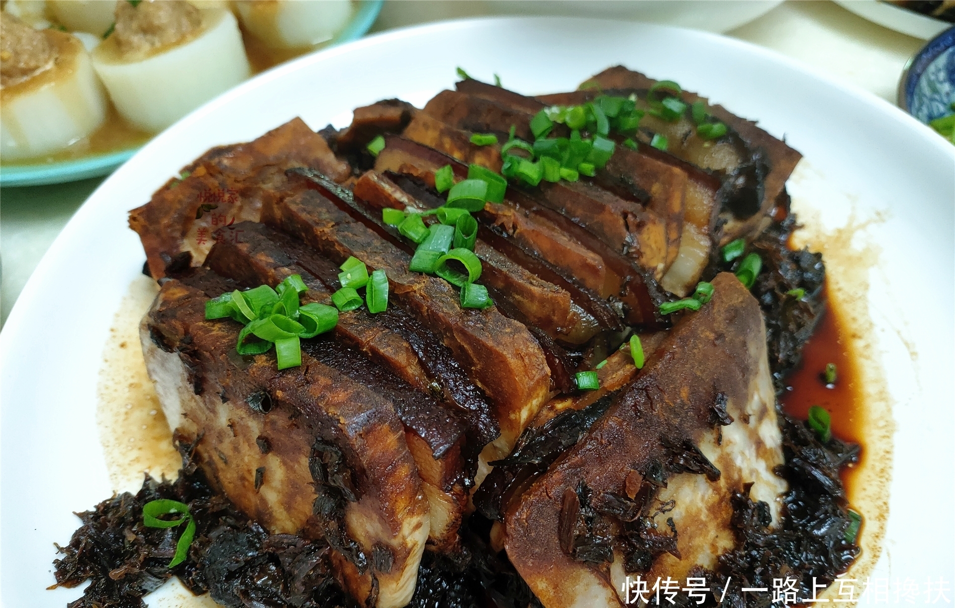 晒晒我家的年夜饭,4小时做12道菜,上桌后怀疑自己是“饲养员”