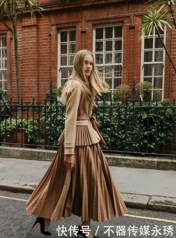 冬季|琥珀色才是今年冬季的压轴色,高级感提升品味,时髦有气质!