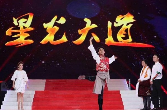 32岁因星光大道走红,购5千万豪宅被质疑假农民网传“去世”