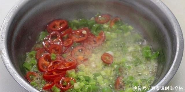 一清二白|秋天就好这一口,小葱拌豆腐,一清二白!多加一步,豆腐鲜香滑嫩