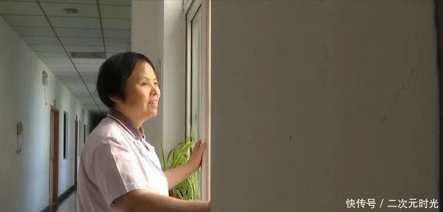 时评|禾时评·向朱丽华学习②|身残志坚、自强不息,用双手创造美好生活