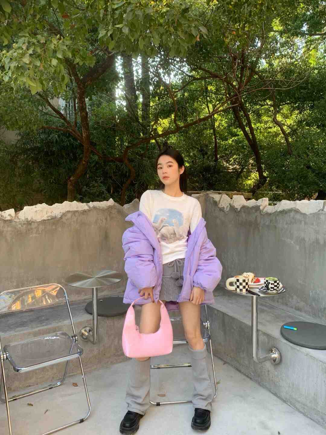 碎花裙 怎么穿保暖又减龄?快来试试这些“早春色”单品,甜美温柔又时髦