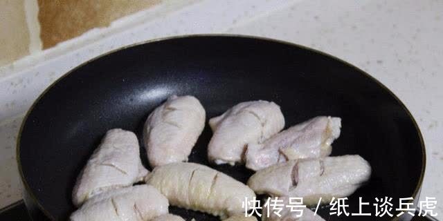 可乐鸡翅|小外甥点名要吃的鸡翅，不放一滴油就贼香，比可乐鸡翅更受欢迎