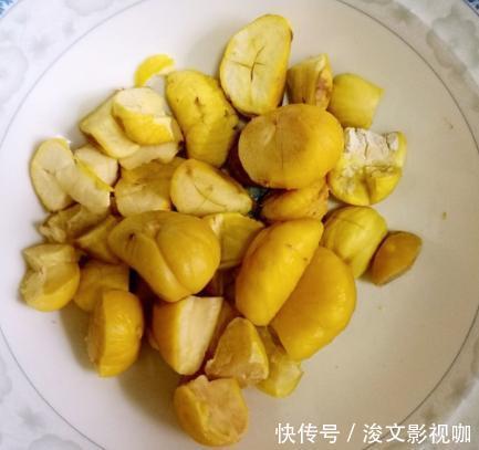 方法|生板栗去壳我有方法,不伤指甲轻松搞定,剥出来的板栗干净又完整
