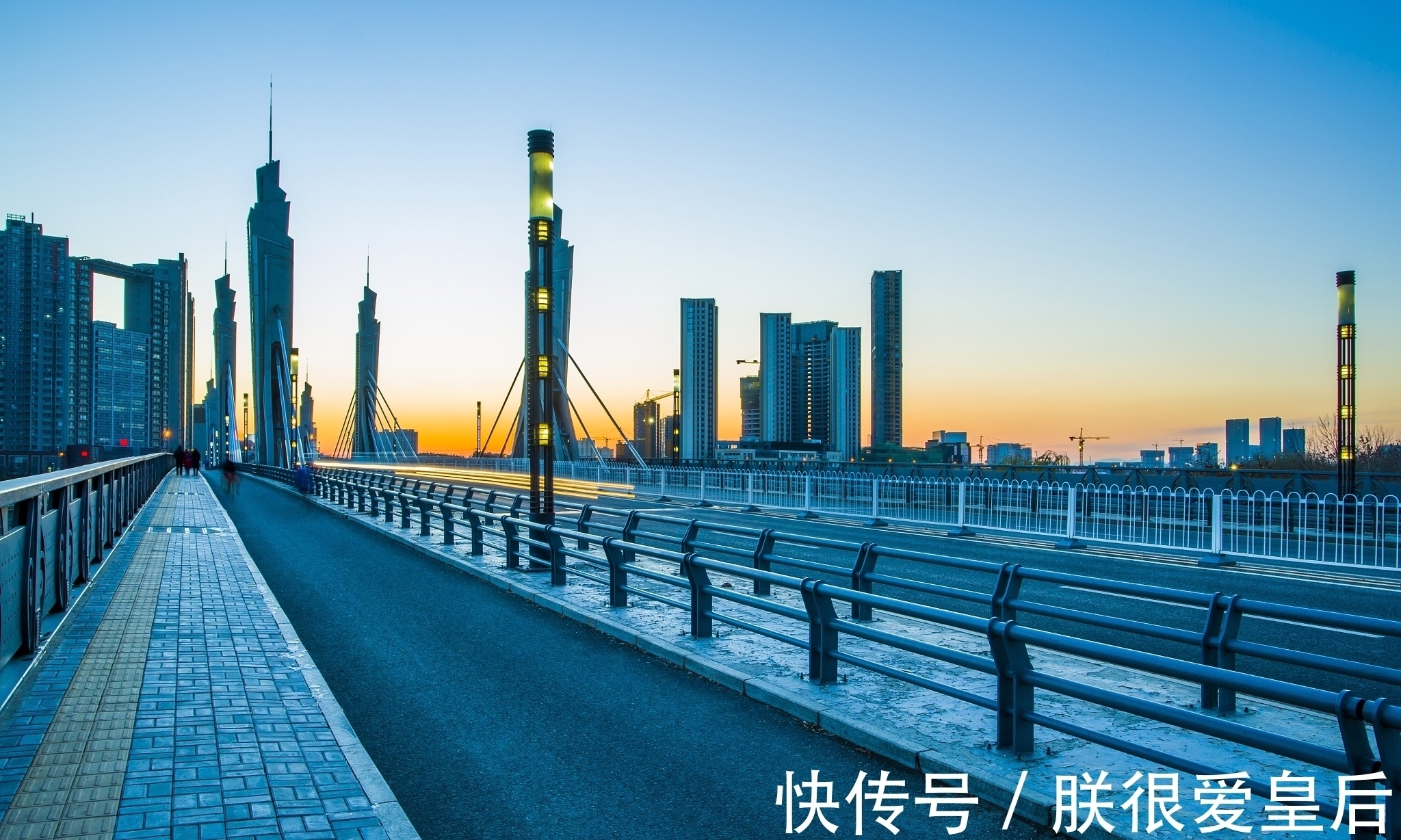 人工智能|无人驾驶还有多远?你的生活还将怎么智能?智能经济未来还远吗?
