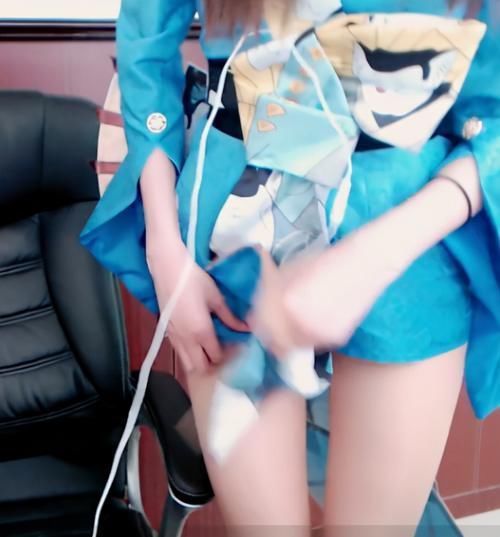 小姐姐|赖神梦幻联动电气鼠!Cos火舞慢摇眼都看呆了,观众:放下瓜妹了