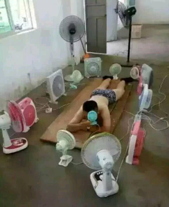 |搞笑图片幽默段子笑话哈哈哈,大哥你好意思坐在购物车里吗