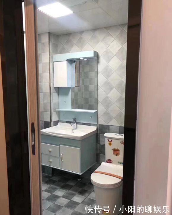 效果值|新房装修花了30万,奇葩设计次卫做了马桶兼蹲厕,这效果值吗?