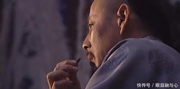 赶走|康熙回宫见到孝庄和苏麻喇姑的灵堂，为何赶走所有人，自己嗑瓜子