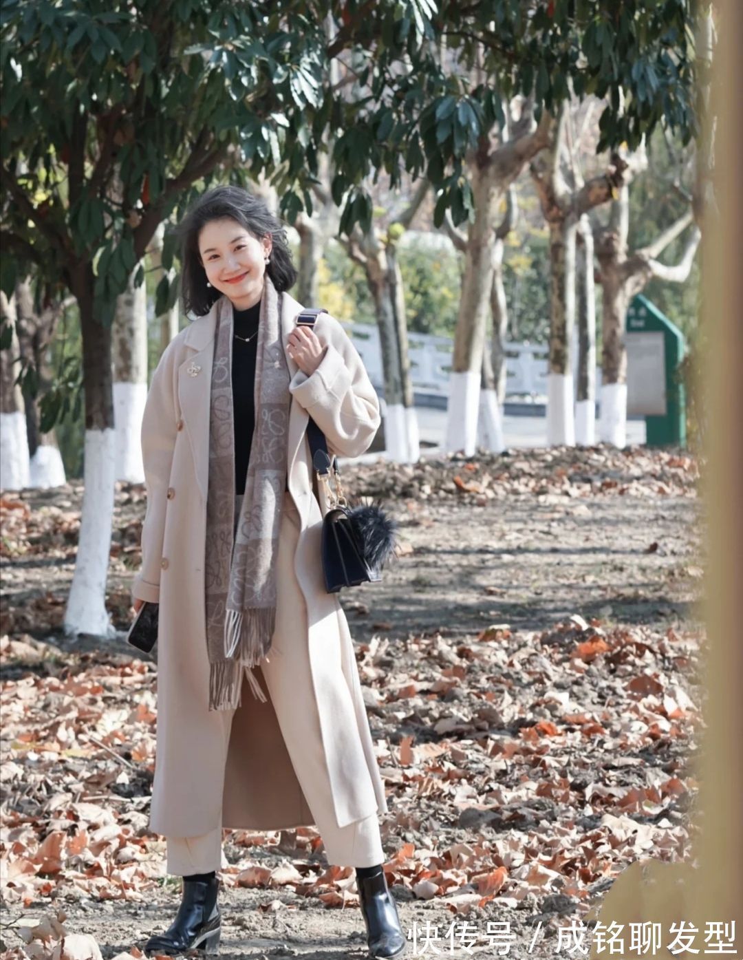 九分裤|“直筒裤+短靴”最适合四五十岁的女人,保暖时尚还减龄,超有范