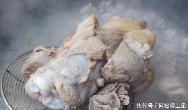 “铁锅炖大鹅”经典农村做法,软烂入味,年夜饭又多一道菜