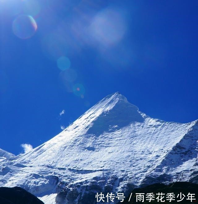 它被譽為「藍色星球上最後一片凈土」,每一個景色都像一幅明信片