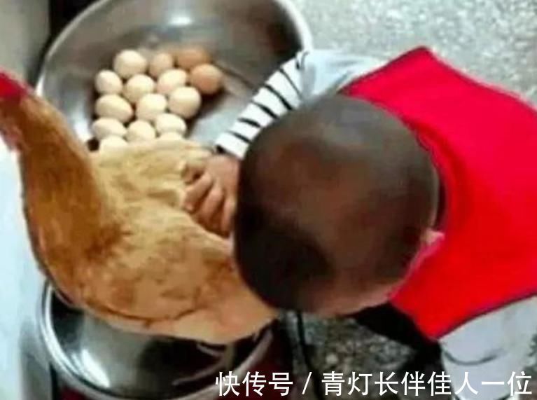 二宝|哥哥为打游戏,把妹妹进行了“捆绑”,给出的理由让爸妈哭笑不得