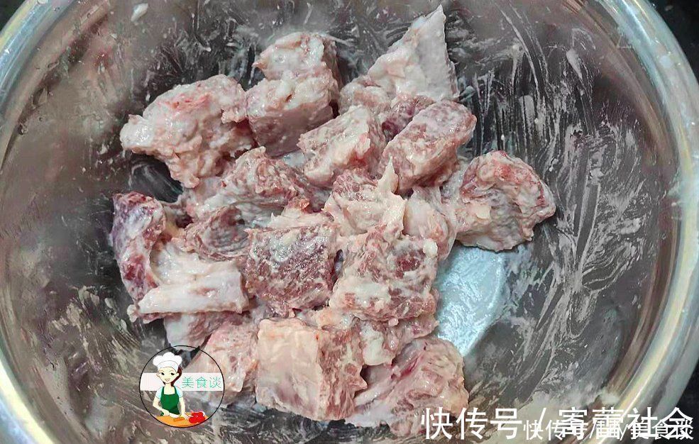 明日进入腊月,这肉记得要多吃,鲜香又营养,炖一锅上桌太鲜美了
