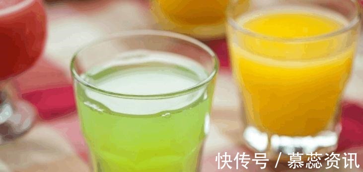 孩子|这5种食物尽量少给孩子吃,会损害孩子的智力,还会让孩子变肥胖