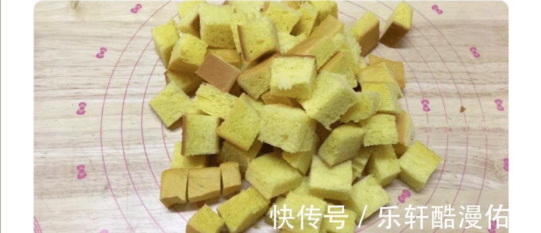 吃腻|吃腻了单纯的吐司,炼乳椰蓉烤方块,带你开启吐司的另一种吃法!