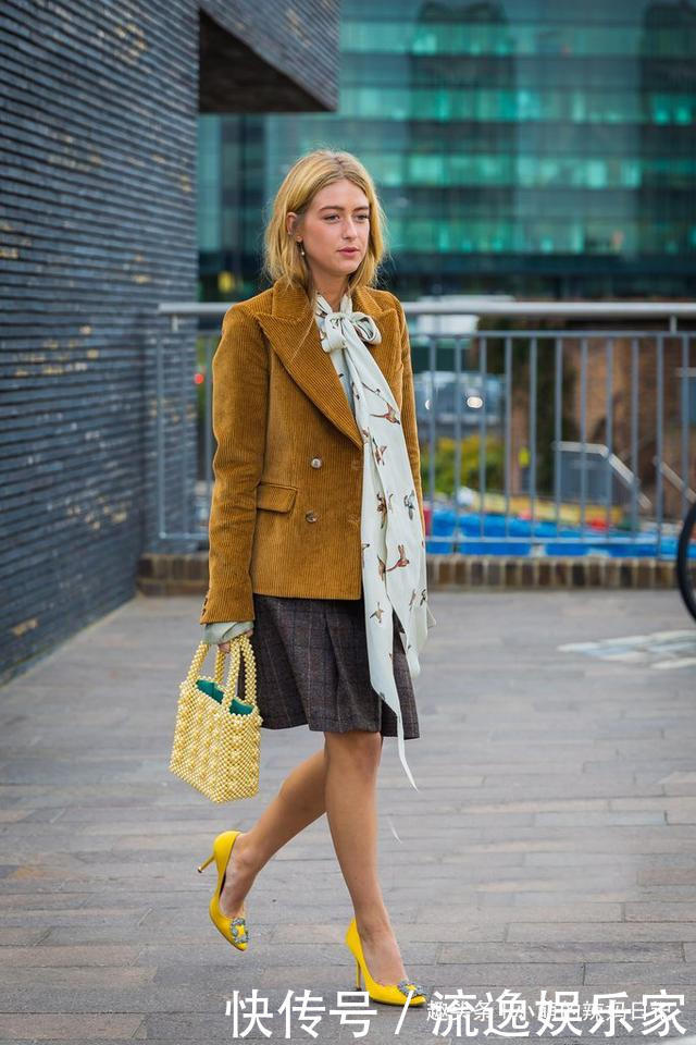 女人过了四十岁,这4种颜色要少穿,显得没气色不说,还很掉价