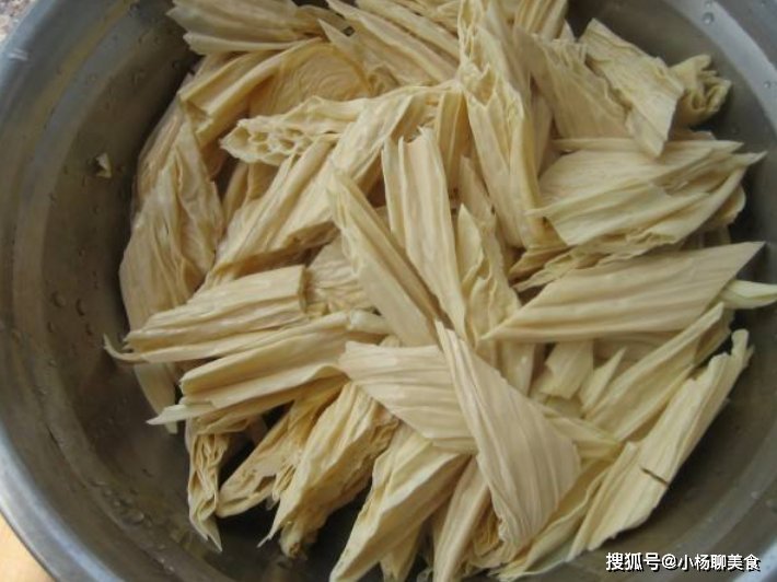 腐竹|泡腐竹,千万不要只加水!学会这2个诀窍,腐竹吃起来又嫩又滑