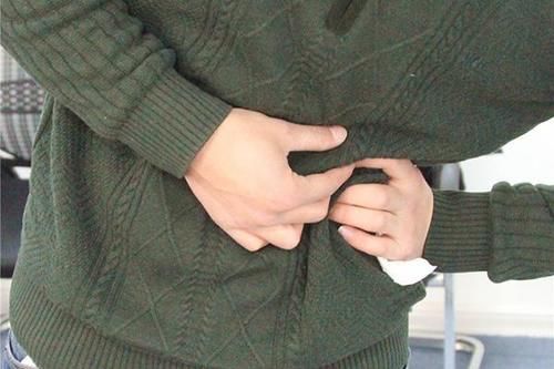 补钙|睡觉腿抽筋，是缺钙吗？4种病也可能引起抽筋，别盲目补钙