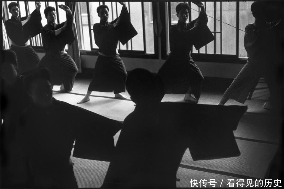 老照片 1965年的日本东京很是繁华