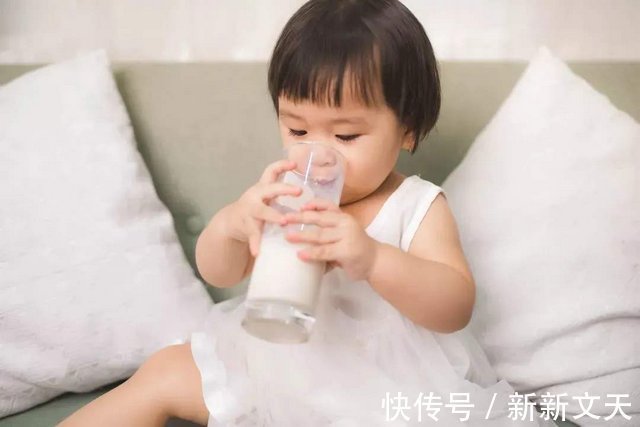 钙质|中国人钙摄入量不足欧美一半,“学生奶”真能强壮孩子吗?