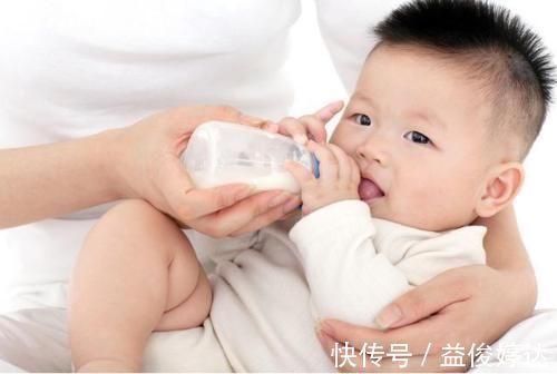 宝妈|孩子经常吐奶怎么办?宝妈别只会“拍奶嗝”,做好这3点更重要