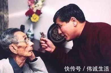 |姜昆成为“笑话”!少马爷一句话让郭德纲成为主流?20年翻身了!