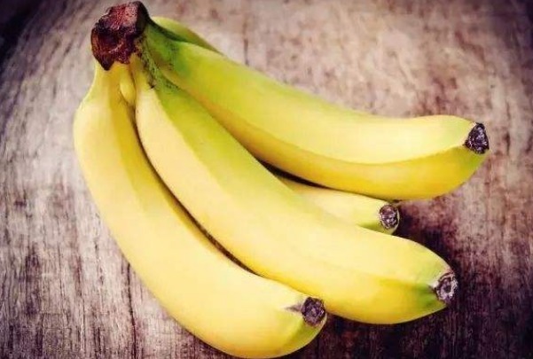 降压|晚上吃香蕉除了降压，还有4大白捡的好处，尤其适合老年人