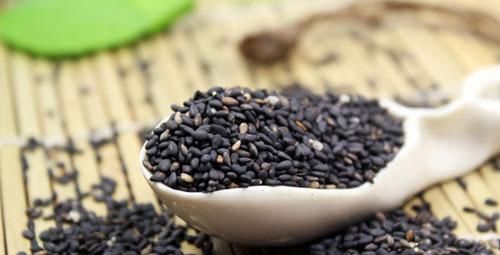 痔疮时常让人坐立难安，多吃4物，做好2事，也许和它说拜拜