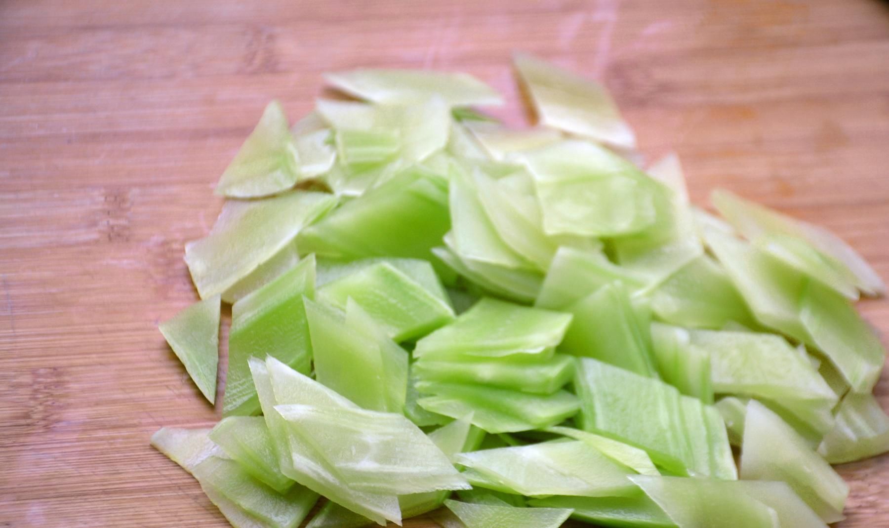 格林童话|夏天最该吃的不是黄瓜，而是它，脆嫩爽口还补钾，孕妇小孩要多吃