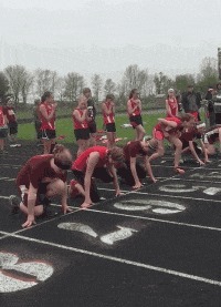 |搞笑GIF：本来我也想吃一口 但是碍于面子没张口