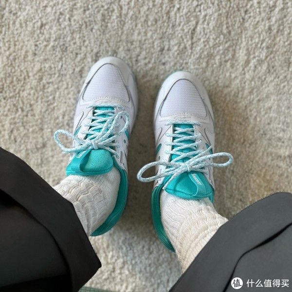 配色|Sneaker 篇一百一十八：Saucony Azura OG和Grid 8500开箱
