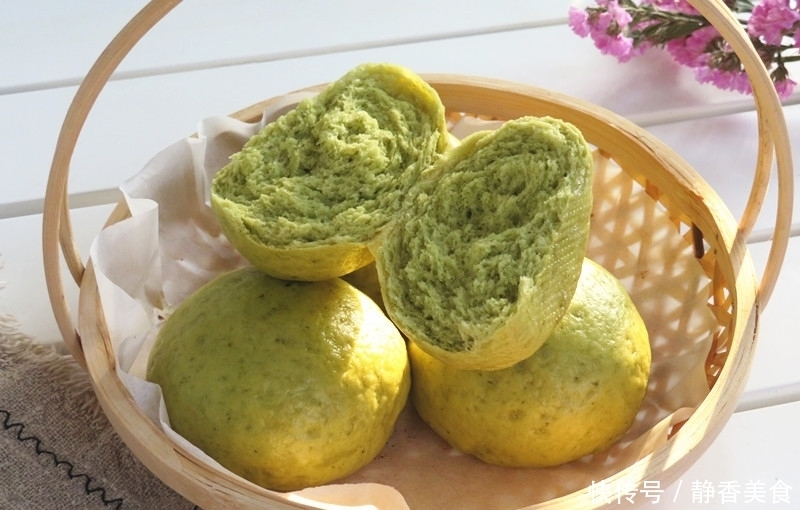 蒸馒头用它和面,不光营养丰富,还有蔬菜的清香,一次多吃两个!